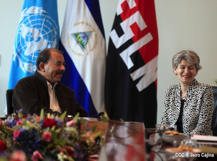 Daniel y Rosario visitan se reúnen con Directora UNESCO