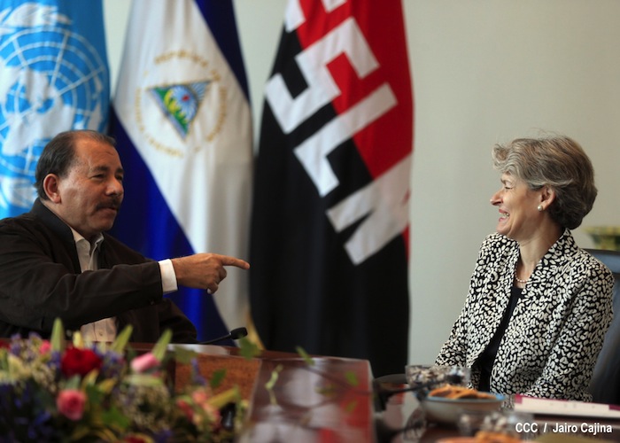 Daniel y Rosario visitan se reúnen con Directora UNESCO