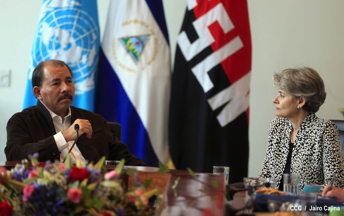 Daniel y Rosario visitan se reúnen con Directora UNESCO