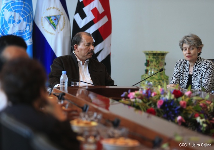 Daniel y Rosario visitan se reúnen con Directora UNESCO