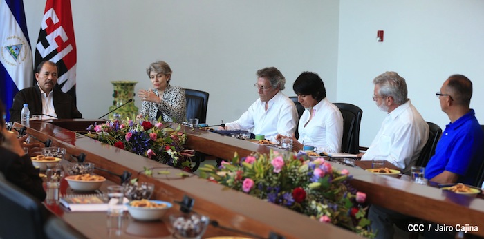 Daniel y Rosario visitan se reúnen con Directora UNESCO