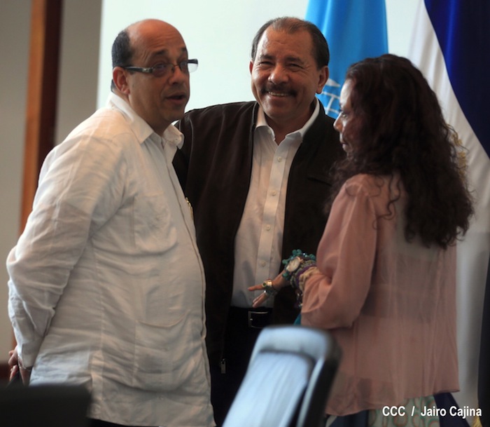 Daniel y Rosario visitan se reúnen con Directora UNESCO