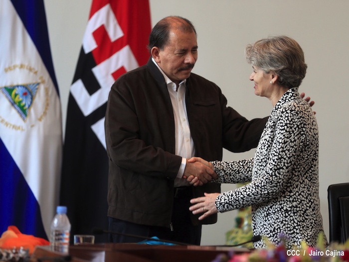 Daniel y Rosario visitan se reúnen con Directora UNESCO