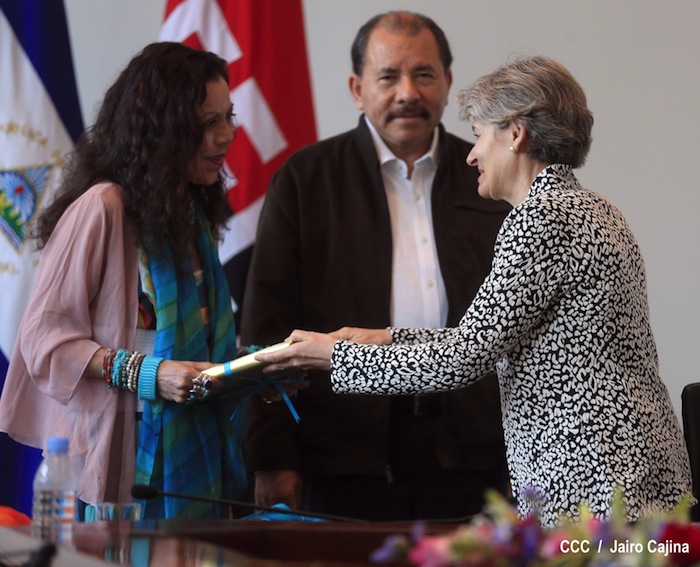 Daniel y Rosario visitan se reúnen con Directora UNESCO