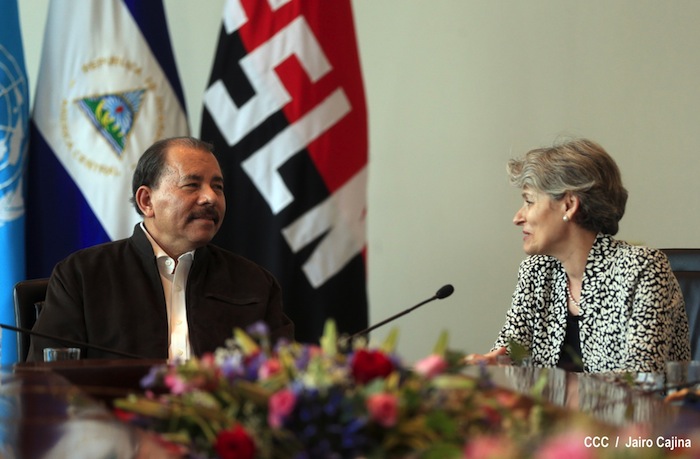 Daniel y Rosario visitan se reúnen con Directora UNESCO