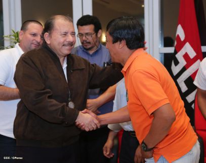 Daniel se reúne con campeones del Torneo Panamericano de Beisbol Infantil AA