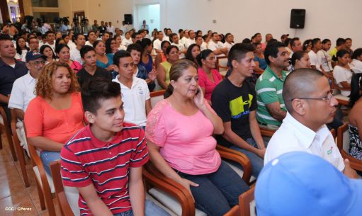 Daniel se reúne con campeones del Torneo Panamericano de Beisbol Infantil AA