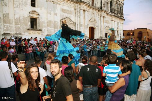 Fieles leoneses celebran 67 años de la Gritería Chiquita