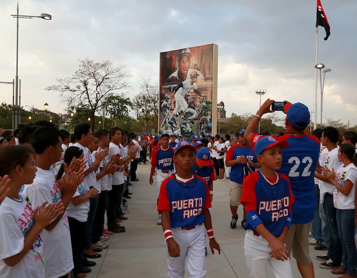 Presidente Daniel inaugura Estadio Béisbol Infantil 