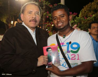 Presidente Daniel clausura 17 CLAE