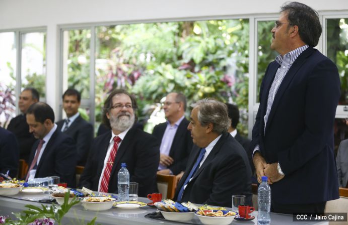 Nicaragua firma acuerdo para construcción de Tumarín