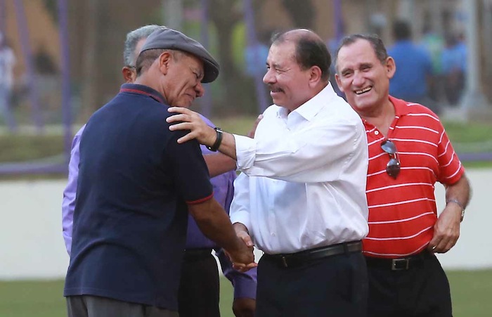 Presidente Daniel inaugura Estadio Béisbol Infantil 