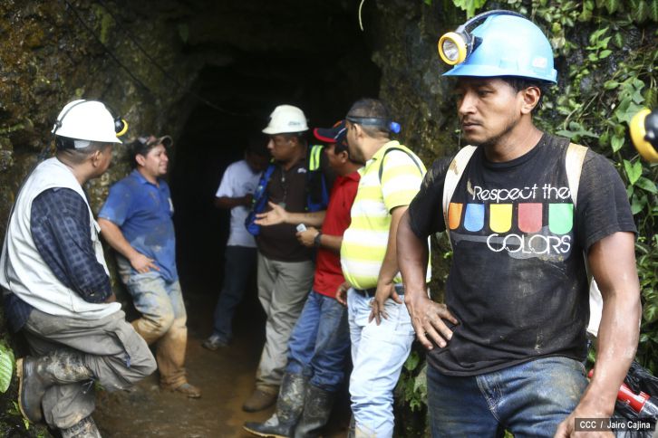 Avanzan labores de rescate a mineros de Bonanza