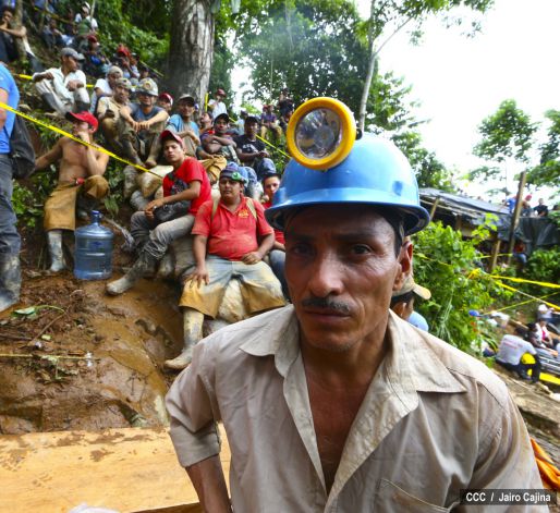 Avanzan labores de rescate a mineros de Bonanza