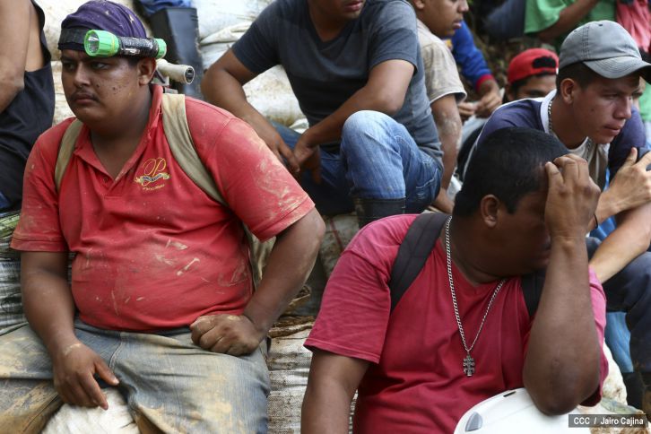 Avanzan labores de rescate a mineros de Bonanza