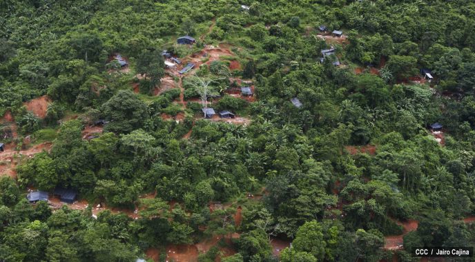 Avanzan labores de rescate a mineros de Bonanza