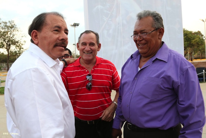 Presidente Daniel inaugura Estadio Béisbol Infantil 