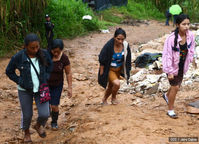 Continúan labores de búsqueda de mineros