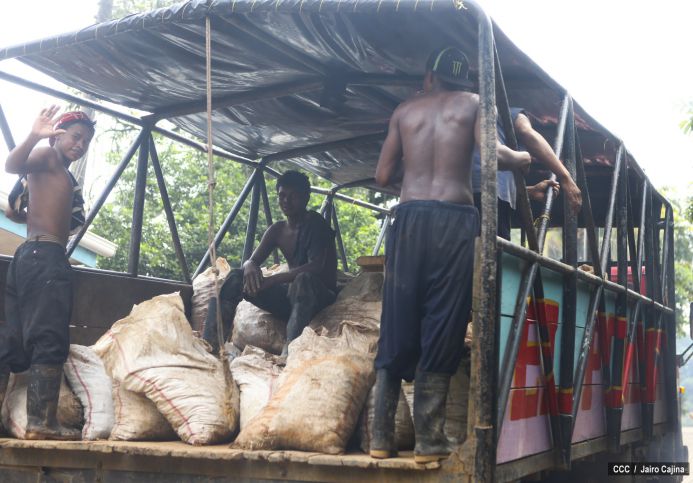 Bonanza en calma a la espera del rescate de segundo grupo de mineros