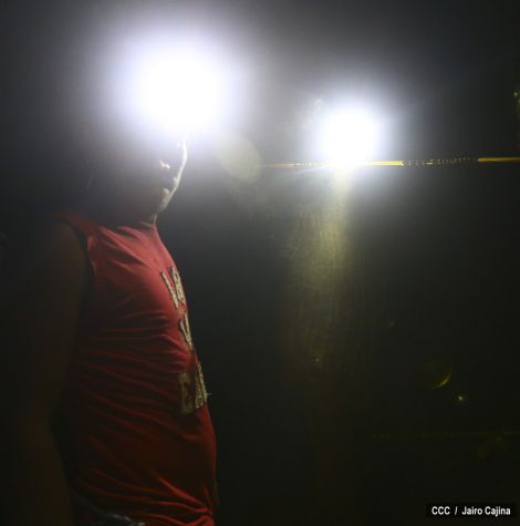 Familias de Bonanza en vigilia espiritual por mineros artesanales soterrados