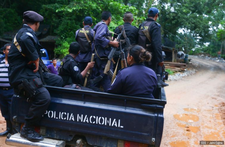 Familias de Bonanza en vigilia espiritual por mineros artesanales soterrados