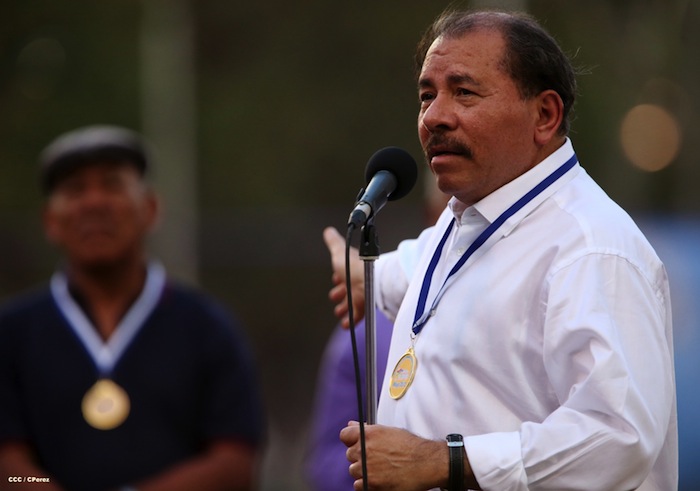 Presidente Daniel inaugura Estadio Béisbol Infantil 