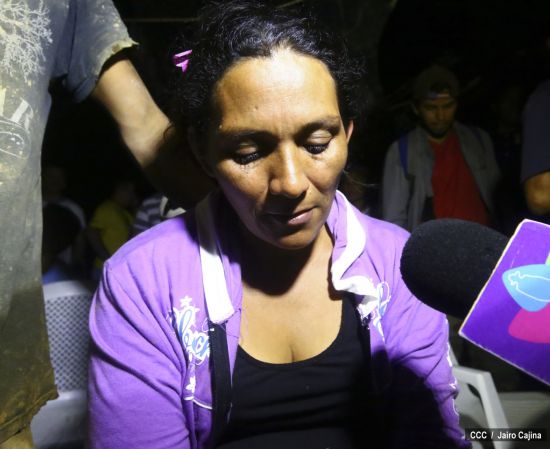 Familias de Bonanza resignadas ante dificultades en rescate de mineros