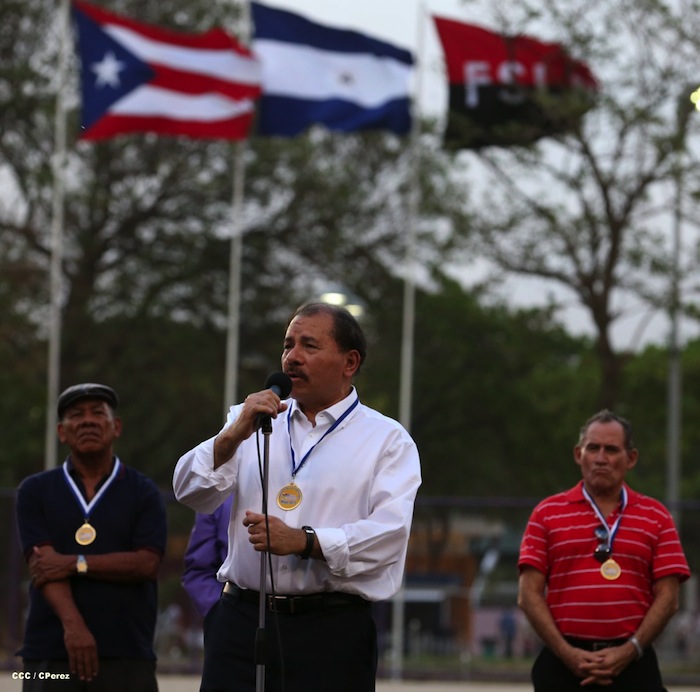 Presidente Daniel inaugura Estadio Béisbol Infantil 