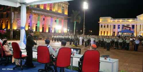 Daniel y Rosario conmemoran 35 Aniversario del Ejército de Nicaragua