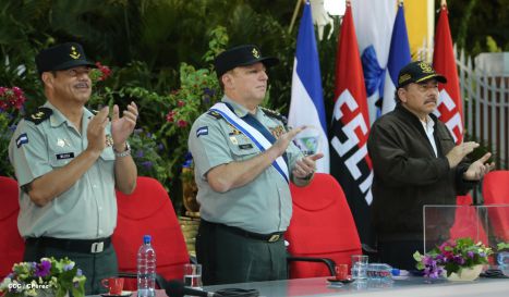 Daniel y Rosario conmemoran 35 Aniversario del Ejército de Nicaragua