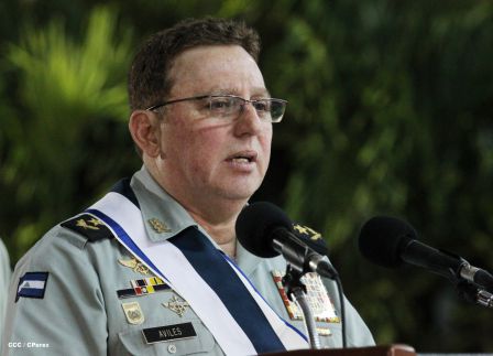 Daniel y Rosario conmemoran 35 Aniversario del Ejército de Nicaragua