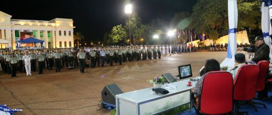 Daniel y Rosario conmemoran 35 Aniversario del Ejército de Nicaragua