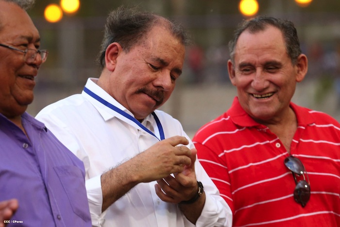 Presidente Daniel inaugura Estadio Béisbol Infantil 