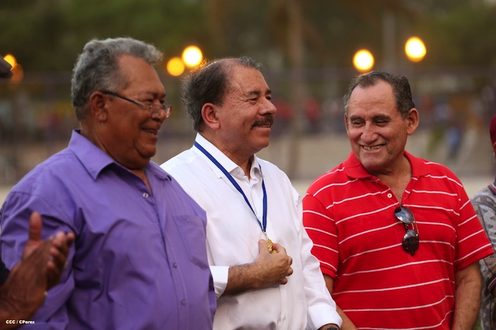 Presidente Daniel inaugura Estadio Béisbol Infantil 