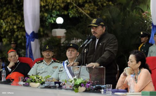 Daniel y Rosario conmemoran 35 Aniversario del Ejército de Nicaragua