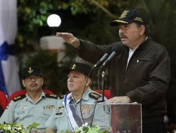 Daniel y Rosario conmemoran 35 Aniversario del Ejército de Nicaragua