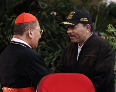 Daniel y Rosario conmemoran 35 Aniversario del Ejército de Nicaragua