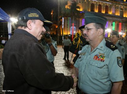 Daniel y Rosario conmemoran 35 Aniversario del Ejército de Nicaragua