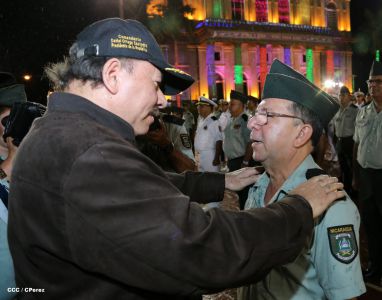 Daniel y Rosario conmemoran 35 Aniversario del Ejército de Nicaragua