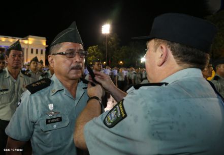 Daniel y Rosario conmemoran 35 Aniversario del Ejército de Nicaragua