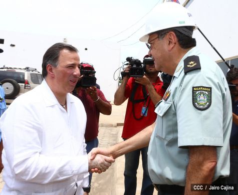 Canciller mexicano visita obras de cooperación con Nicaragua