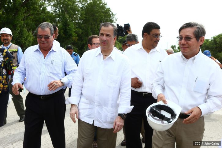 Canciller mexicano visita obras de cooperación con Nicaragua