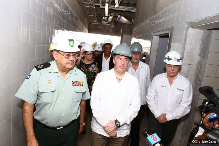 Canciller mexicano visita obras de cooperación con Nicaragua