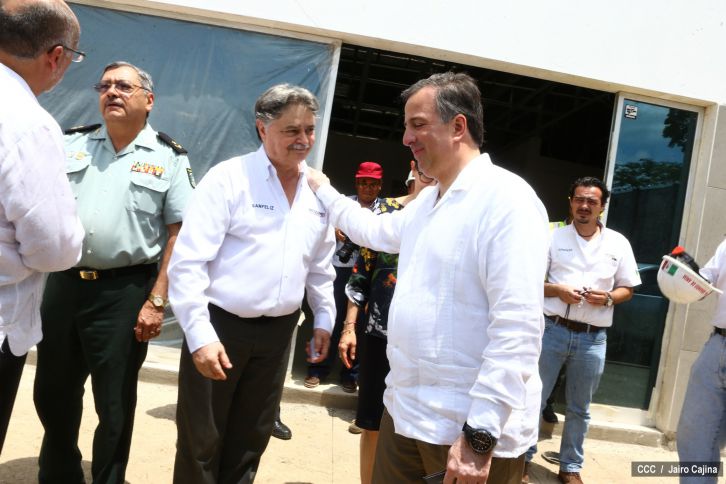 Canciller mexicano visita obras de cooperación con Nicaragua
