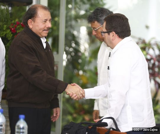 Presidente Daniel y Compañera Rosario se reúne con Canciller de México