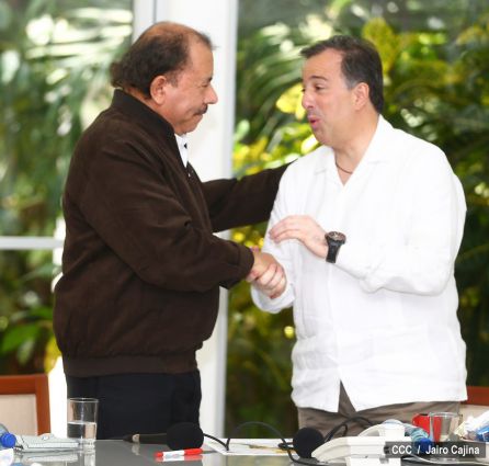 Presidente Daniel y Compañera Rosario se reúne con Canciller de México