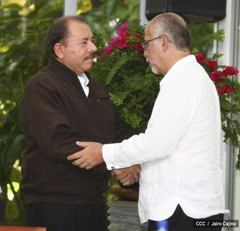 Presidente Daniel y Compañera Rosario se reúne con Canciller de México