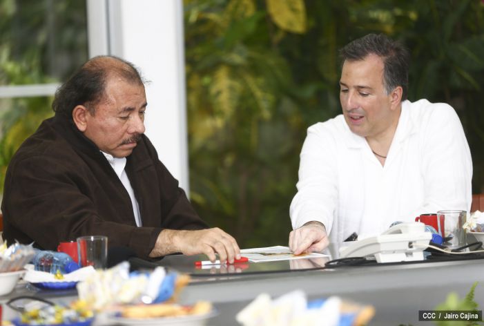 Presidente Daniel y Compañera Rosario se reúne con Canciller de México