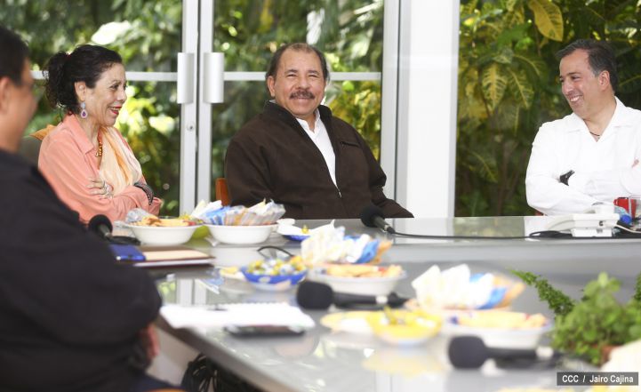 Presidente Daniel y Compañera Rosario se reúne con Canciller de México