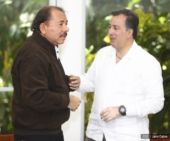 Presidente Daniel y Compañera Rosario se reúne con Canciller de México